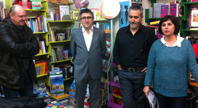 Ismael Grasa presenta El jardín en Librería Antígona